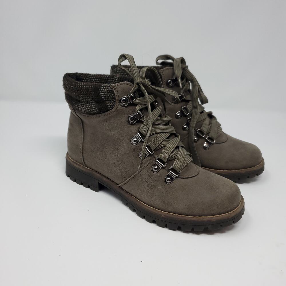Sonoma Cindy Lace Up Ankle Boot in Stone Size 5